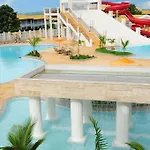 Lacqua com CAFE e PARQUE AQUATICO 24 HORAS